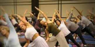 Conoce los ocho beneficios de practicar yoga