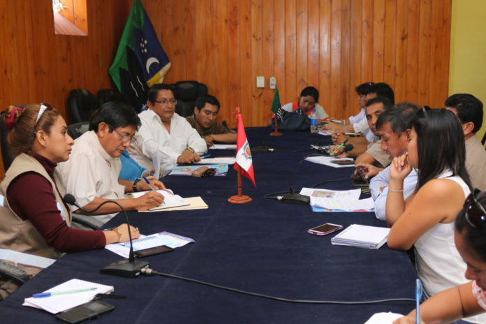reunión defensa civil Paita