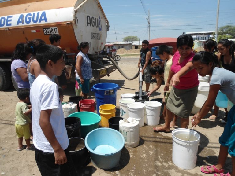 Falta de agua potable afecta a familias en Sullana | Walac Noticias