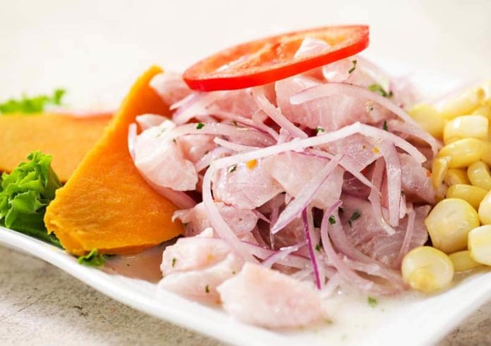 Día del Ceviche conoce 6 beneficios de comer este plato bandera