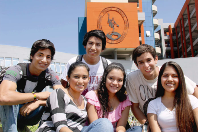Ingresa a la Universidad Peruana Antenor Orrego y convierte tus sueños en logros
