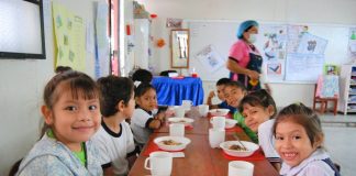 Más de 300 mil escolares se benefician con servicio alimentario en Piura