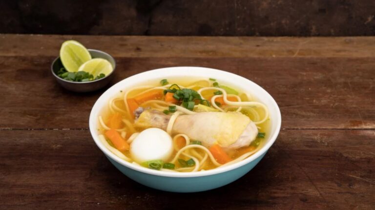 Receta de caldo de gallina: ingredientes y preparación paso a paso