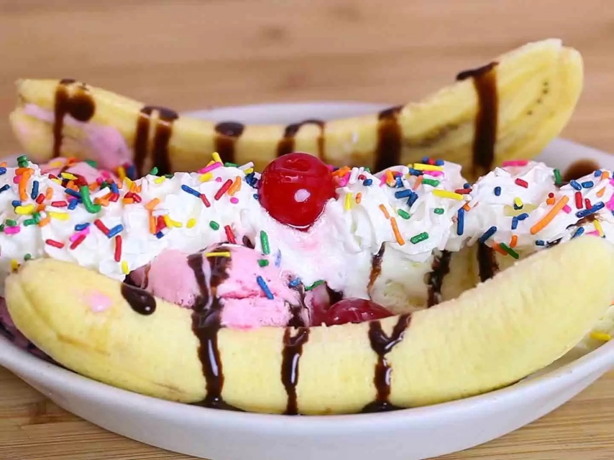 sigue-esta-receta-para-preparar-un-delicioso-helado-de-banana-split
