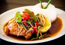 Conoce esta receta de pollo al sillao y disfruta con tu familia una combinación de nuestra comida con sabores orientales.