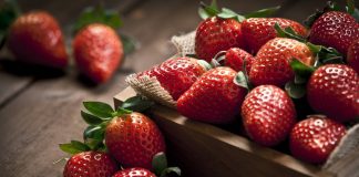 Las fresa, ricas en vitamina C, pueden prepararse en mermelada baja en azúcar. O comerlas frescas y aprovechar todos sus nutrientes.