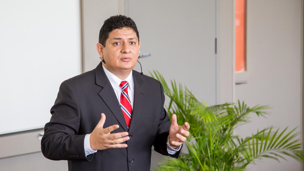 Javier Bereche es actual vicepresidente de la Cámara de Comercio y Producción y docente de la Universidad de Piura.