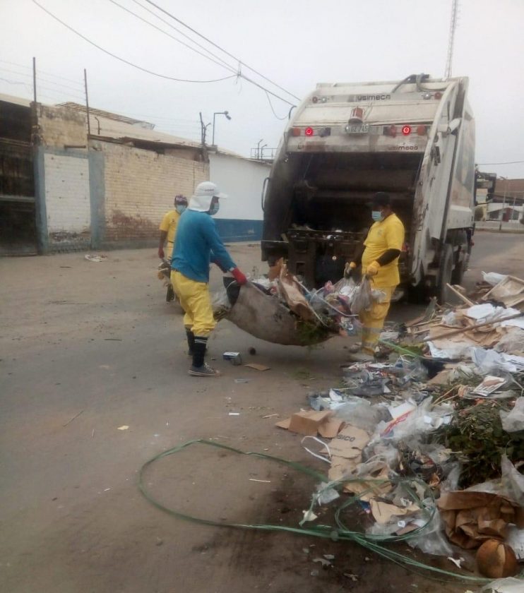 Recogen 30 toneladas de basura de la Zona Industrial