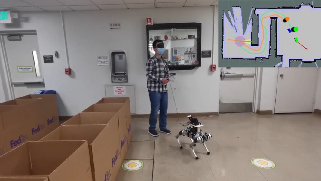 Investigadores estadounidenses desarrollan un 'perro' guía robot.