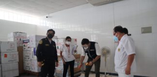 2 mil 340 dosis de la vacunas Pfizer llegó este lunes a la región Piura para inmunizar a los efectivos policiales contra la covid-19.