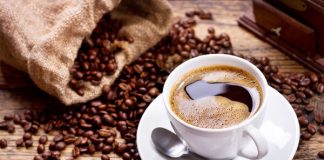¿Te hace daño la cafeína? La solución es el café descafeinado. A continuación, te dejamos 4 mitos y verdades sobre este tipo de café.