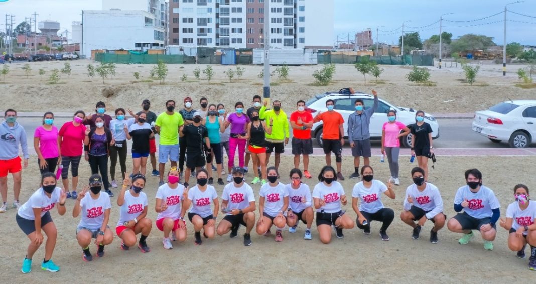 Grupo de jóvenes demuestran su manera de mejorar Piura a través del running