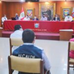 Alcalde solicita al ministro elevar de nivel el centro de salud Juan Valer