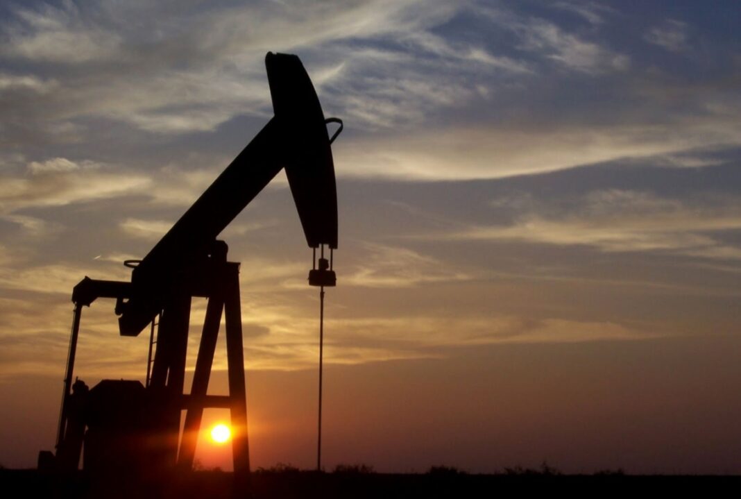 Costo del petróleo disminuyó más de 20% en la última semana