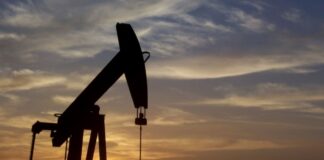 Costo del petróleo disminuyó más de 20% en la última semana