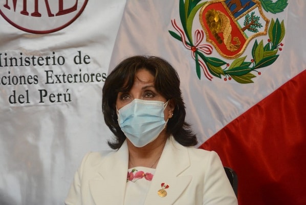 Dina Boluarte: “Pedro Castillo y yo estábamos siendo utilizados por Vladimir Cerrón en las elecciones”