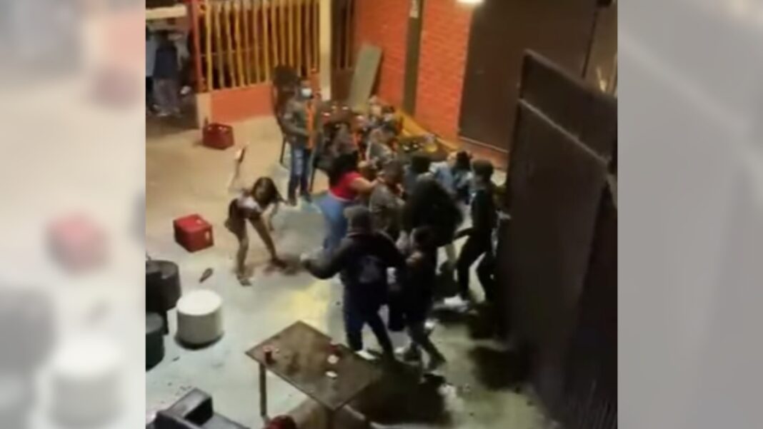 Grupo de jóvenes protagonizó pelea en una discoteca de Sechura