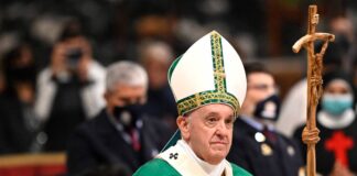 El papa Francisco canceló su tradicional visita de Nochevieja al pesebre por temor a la covid-19