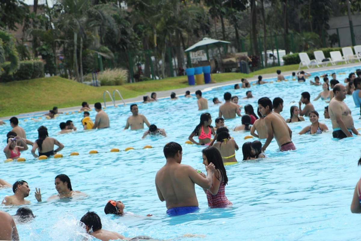 Ingreso a piscinas públicas con fines recreativos continúa prohibido