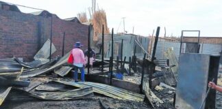 Incendio arrasa con cinco viviendas en Sullana