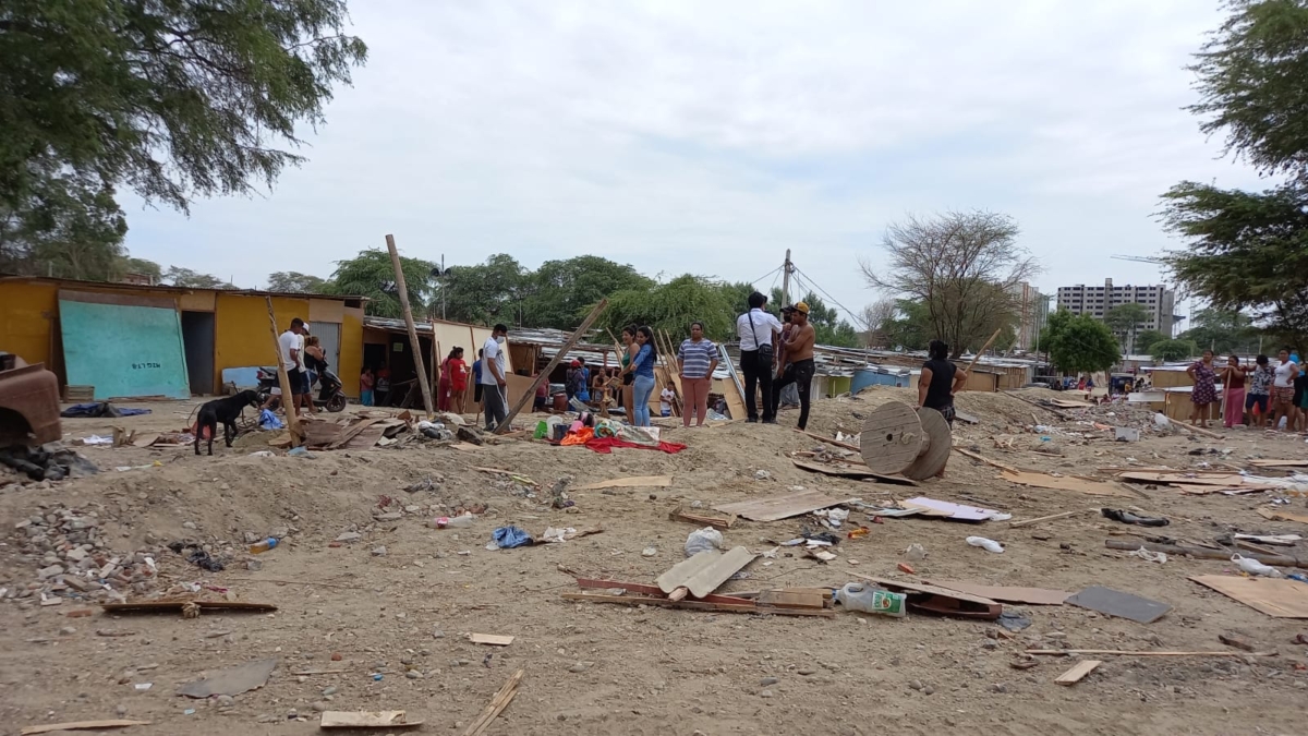 MPP desaloja a familias que habitaban en Parque Centenario