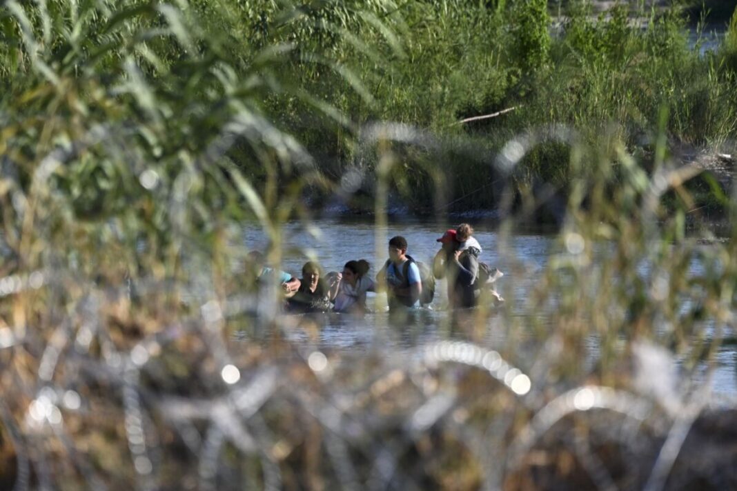 Nueve migrantes mueren ahogados cruzando la frontera entre México y EE.UU.