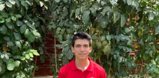 El estudiante de 5to de secundaria del colegio María Montessori, Jorge Muñoz, de 16 años, ha sido el ganador de la beca PAE de la UDEP.