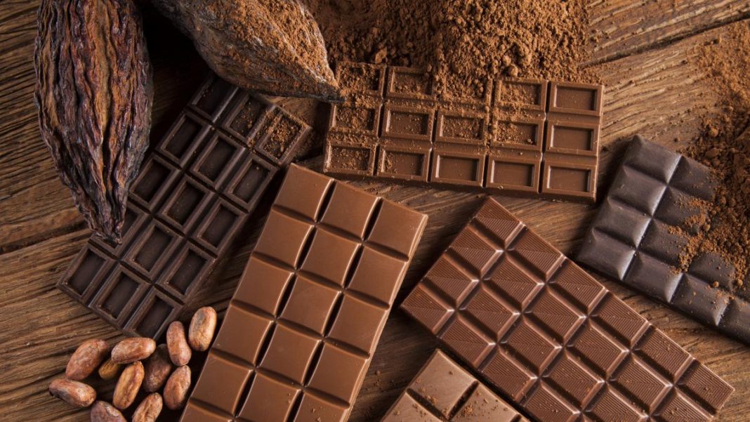 A menor cantidad de azúcar añadida, chocolate más puro. Sin embargo, los productos con menor porcentaje de cacao no dejan de ser chocolates.