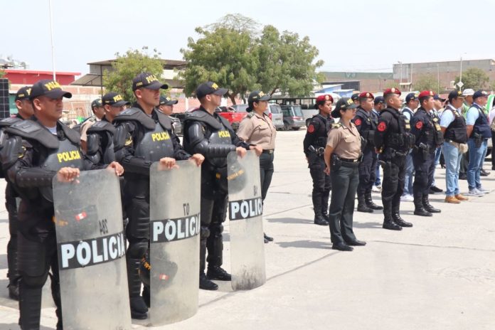 Más de 200 policías refuerzan la frontera de Perú y Ecuador