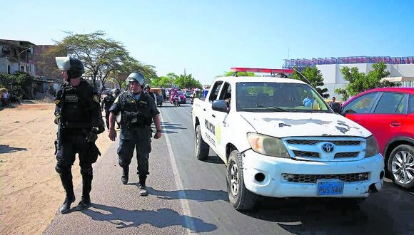 Piura: a pedradas ladrones pretendían asaltar bus de obreros