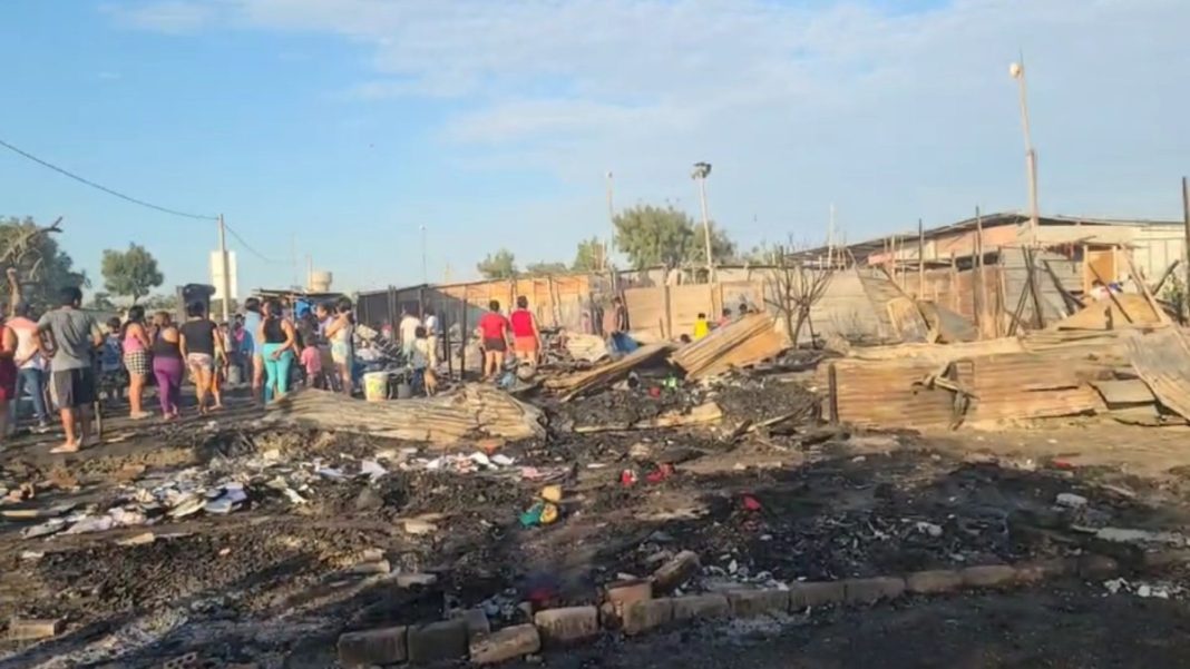 VDO: incendio en A.H. San Lorenzo destruyó aproximadamente 15 casas