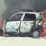 VDO: vecinos de La Molina incendian vehículo de asaltantes