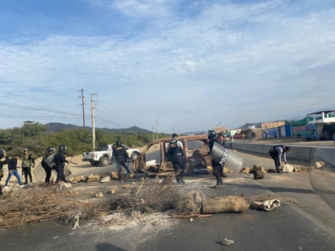 Trujillo: un bebé y una señora mueren por bloqueo de vías en Virú