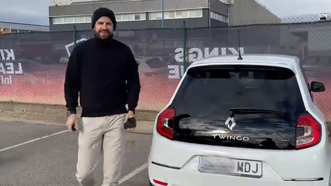 Piqué llega en un Twingo a la Kings League