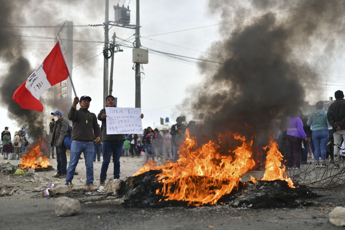 Moody´s: Perú pasó de estable a negativo por convulsión social