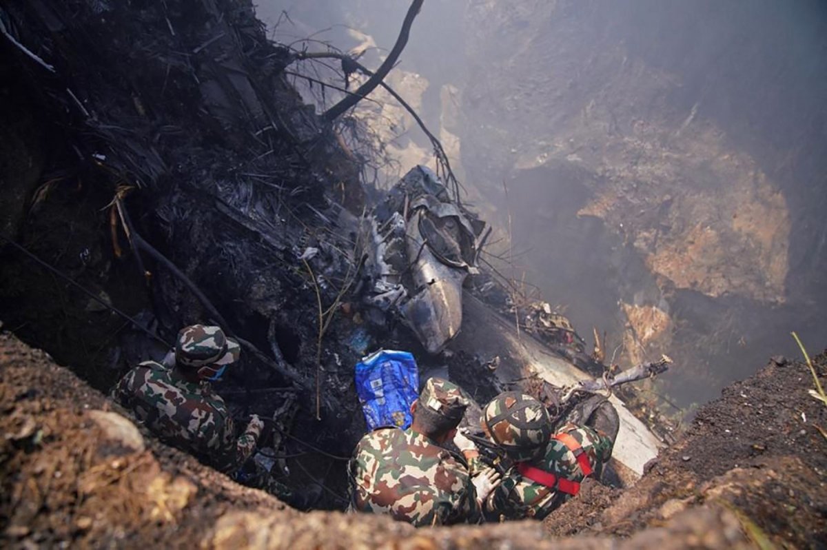 Accidente aéreo en Nepal deja al menos 68 muertos.