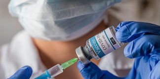 Cerca de 13 millones de dosis de vacuna bivalente llegarán a Perú