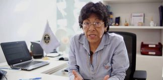 Juana Huaco: "El Congreso tiene que hacer las reformas políticas que el país requiere".