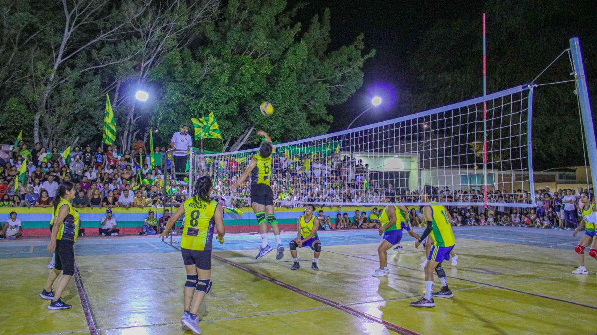 Carnaval Cataquense 2023: bandera Amarilla canaria triunfa en torneo de Vóley Mixto