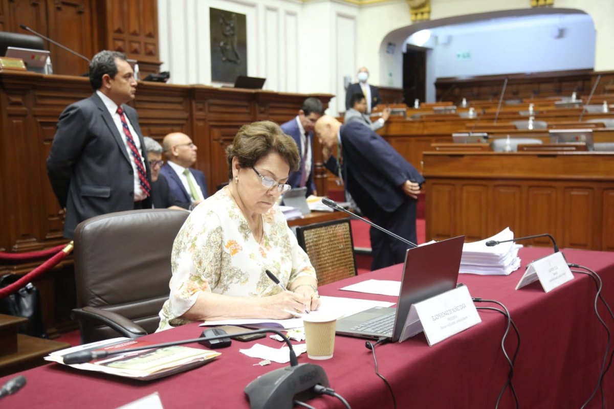 La Comisión de Educación, Juventud y Deporte del Congreso, presidida por la parlamentaria Gladys Echaíz de Núñez Izaga (RP) aprobó el dictamen de ley sobra la necesidad de la creación de la Universidad Nacional de Huancabamba.