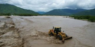 Fenómeno El Niño: alcaldes de las 65 municipalidades solicitan S/ 2 millones para la compra de maquinaria.