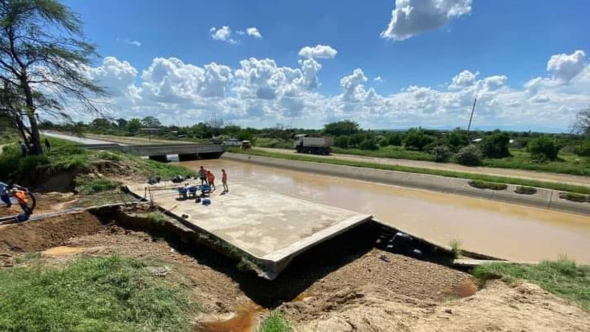 PECHP repara losas de concreto del canal de derivación "Daniel Escobar". / Foto difusión.