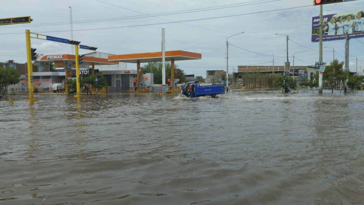 Piura inundada y sectores olvidados tras última lluvia registrada.