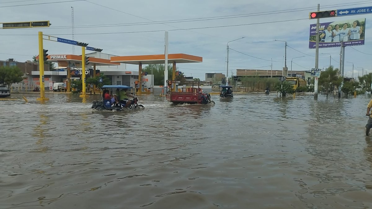 Indignación entre los moradores de la zona "Los dos grifos" tras las lluvias en Piura