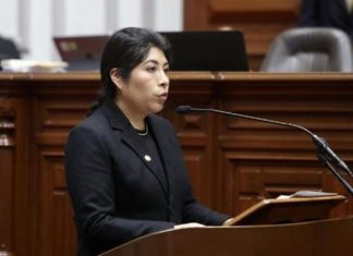 Congreso aprueba denuncia constitucional contra Betsy Chávez y exministros.