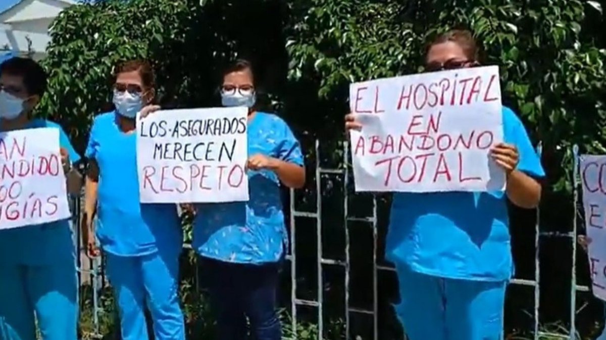 Más de 200 operaciones se postergaron por falta de equipos de esterilización en el hospital Cayetano Heredia. / Foto: La República.