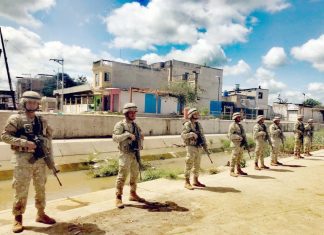 Tumbes: despliegan militares para resguardar la frontera con Ecuador.