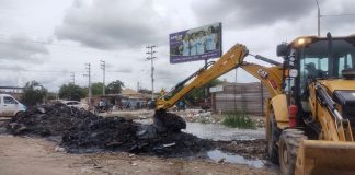 Municipio de Piura realizará trabajos de descolmatación en el dren 31 de Enero. Foto: Walac Noticias / Maribel Mendo.