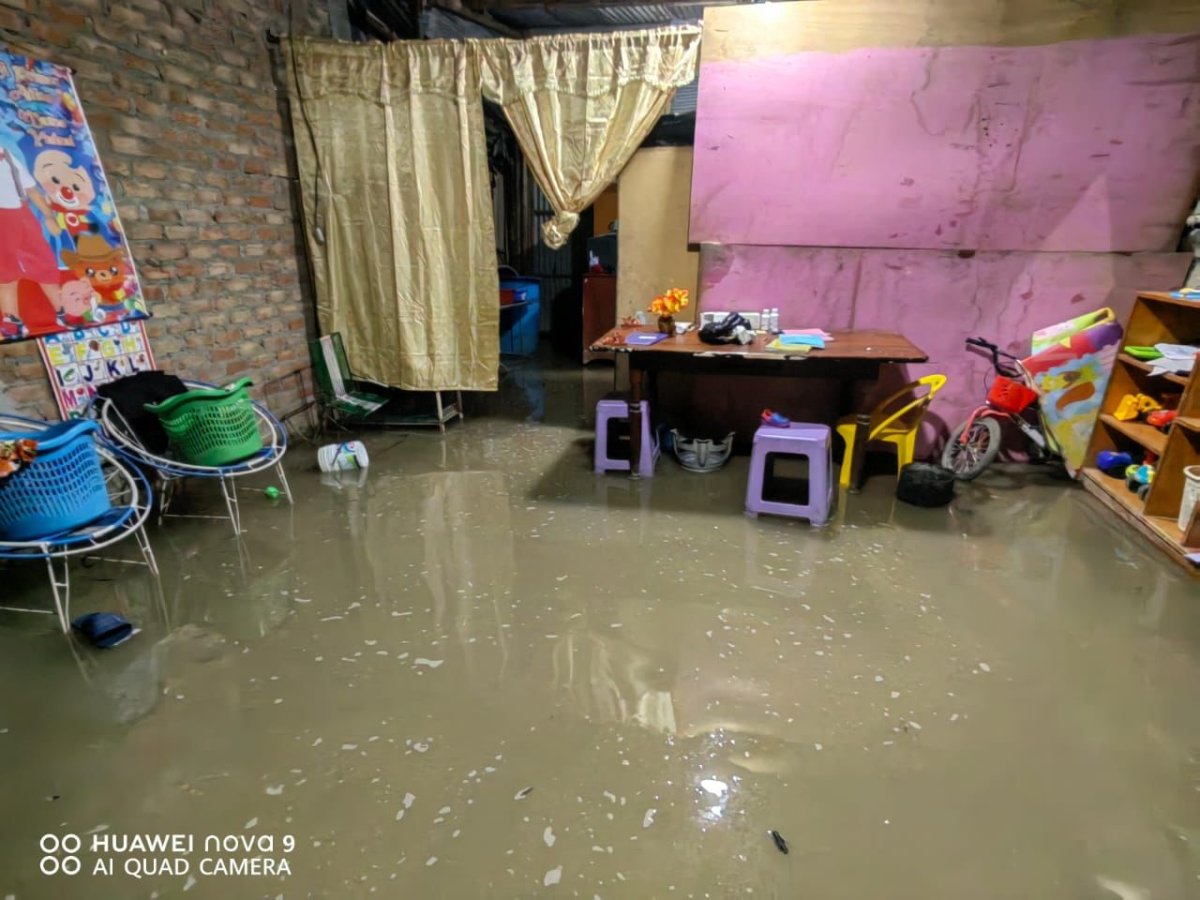 Tambogrande soporta lluvia torrencial que provocó el derrumbe de varias viviendas.