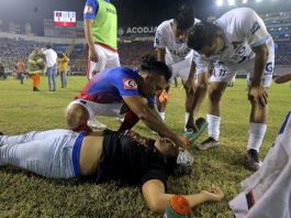 El Salvador: estampida en partido de fútbol deja 12 muertos 